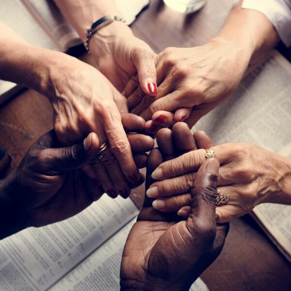 Послуги вантажних та пасажирських перевезень